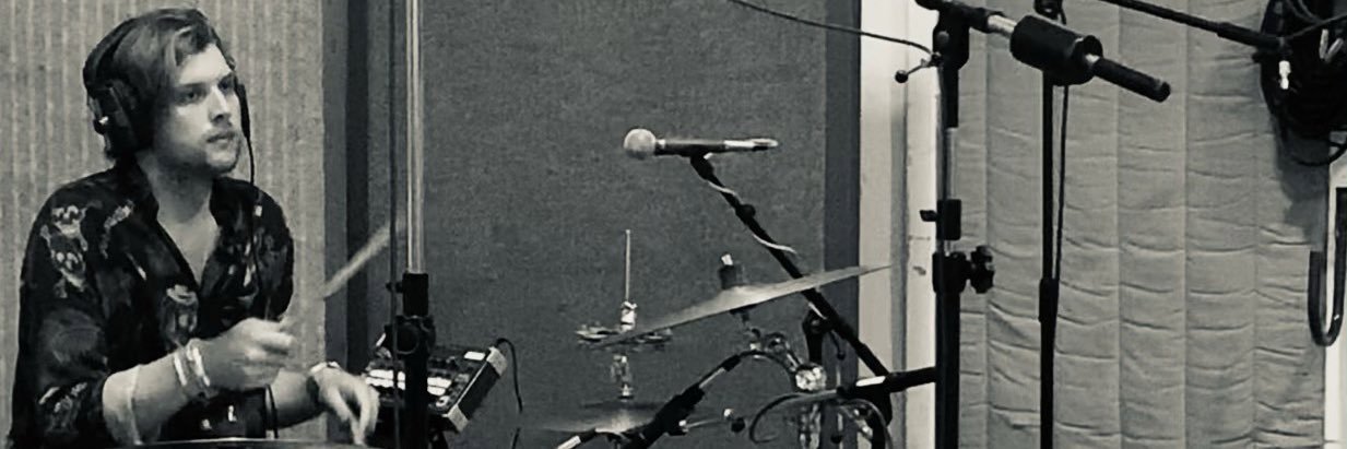 Oliwells13's profile banner image
