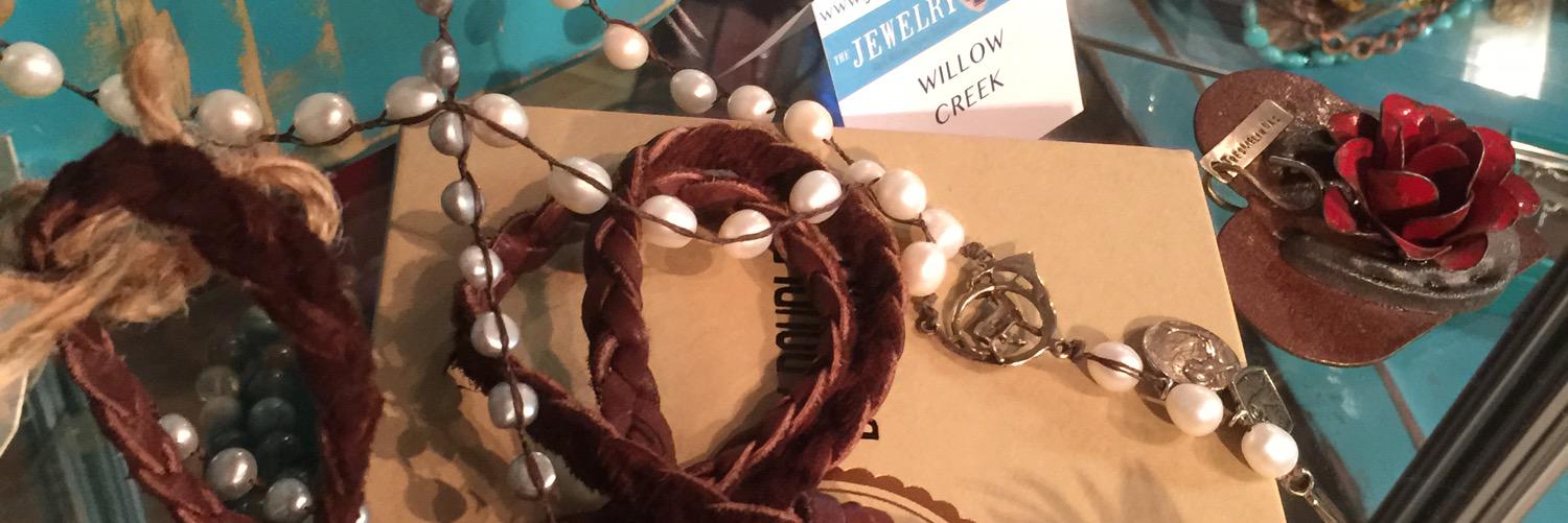 JewelryLadyRR's profile banner image