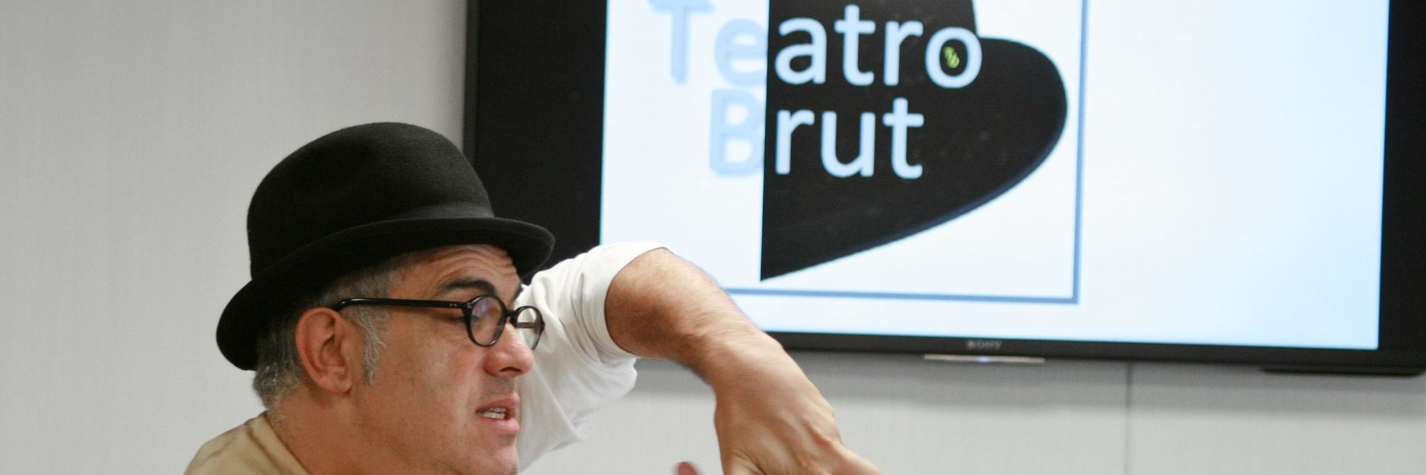 teatrobrut's profile banner image