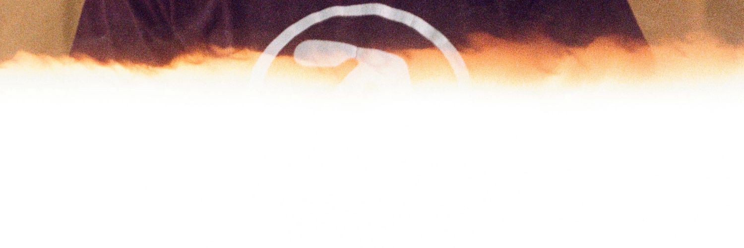 lauiz banner
