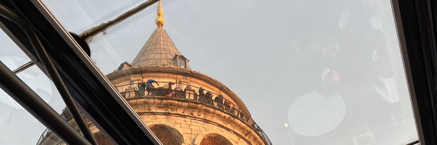 Esrhamide's profile banner image