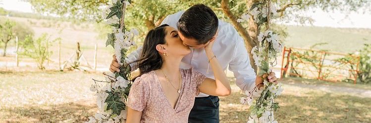monicavalero's profile banner image