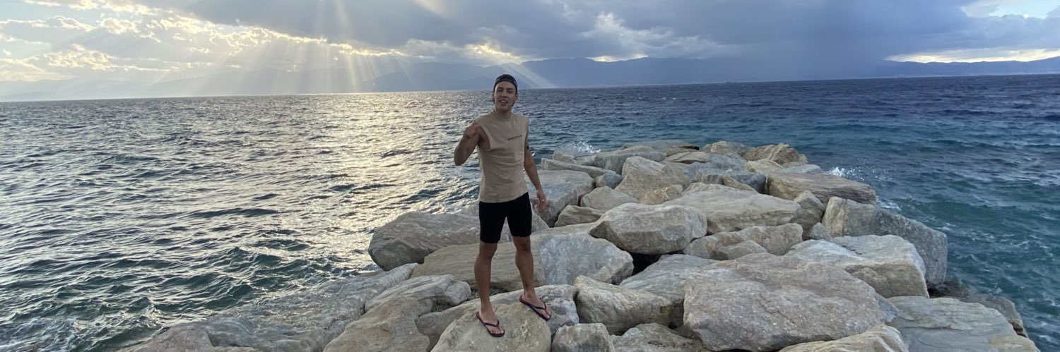 Mich_caasas's profile banner image