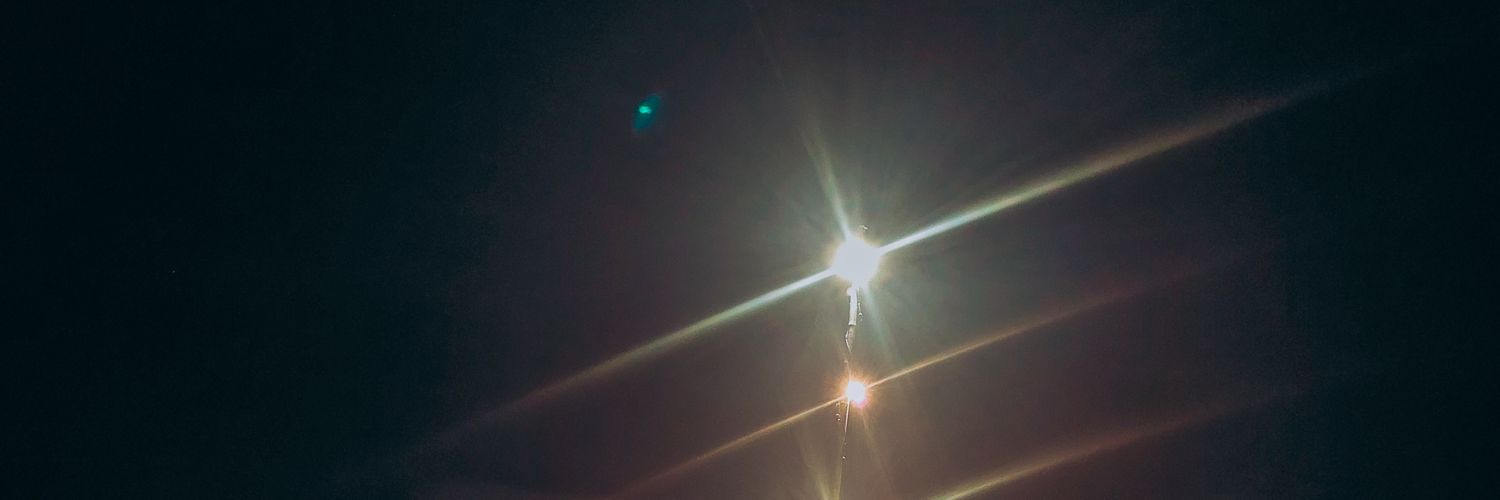 M banner