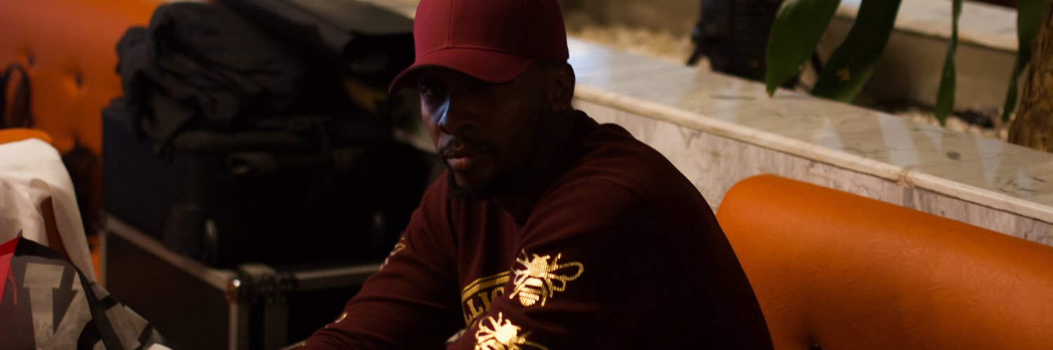 Rraz09's profile banner image
