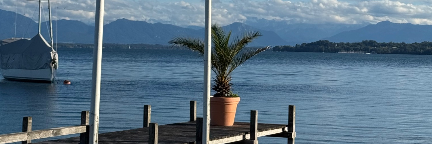 mwen001's profile banner image