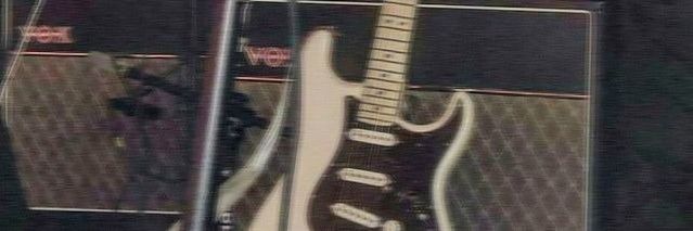 H banner