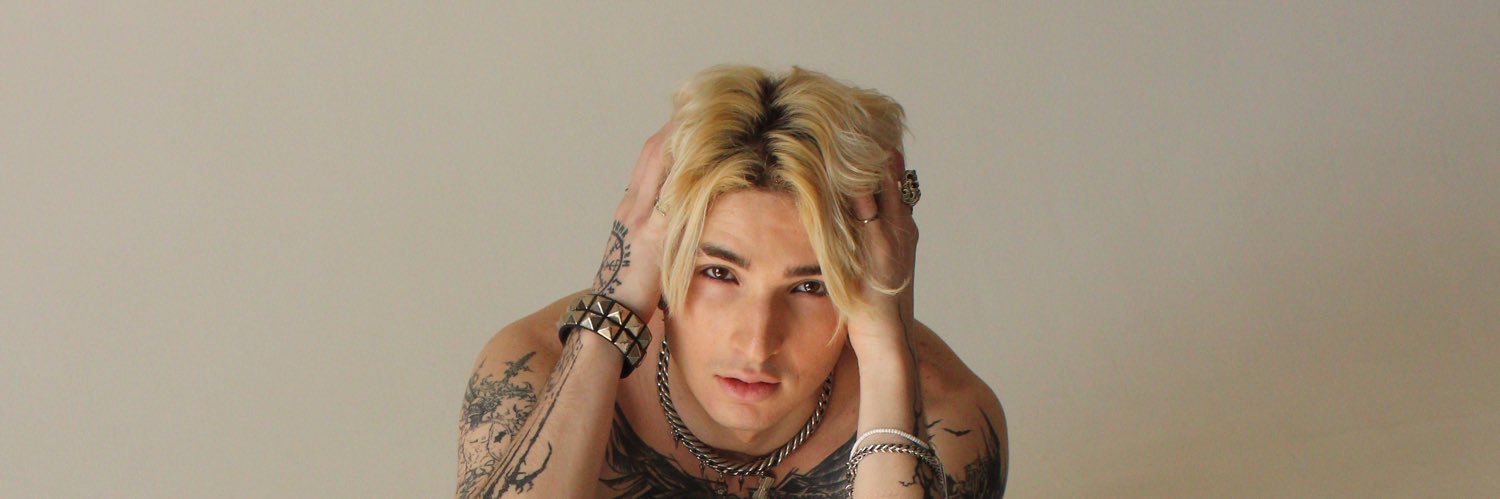 LukeReyvn's profile banner image
