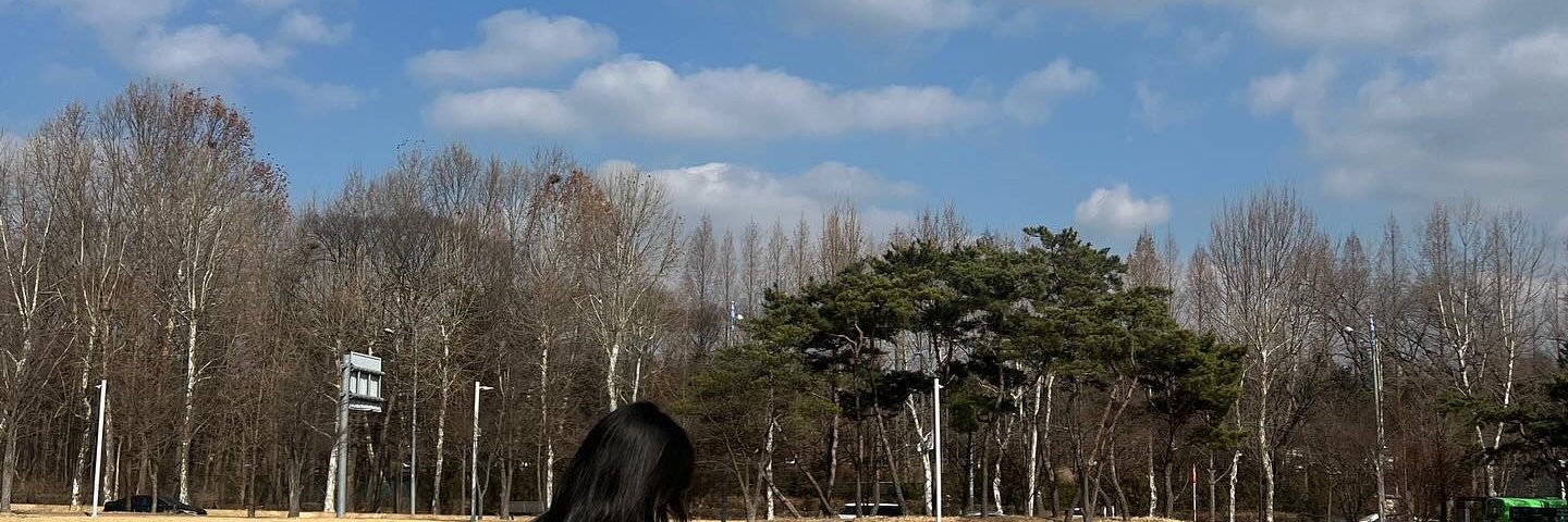 thytutz's profile banner image