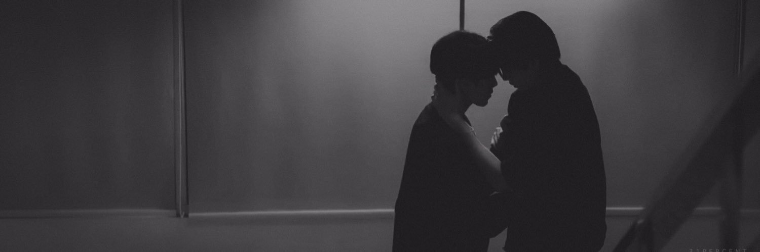 𝟝𝟚ℍ𝕫 🐋 banner