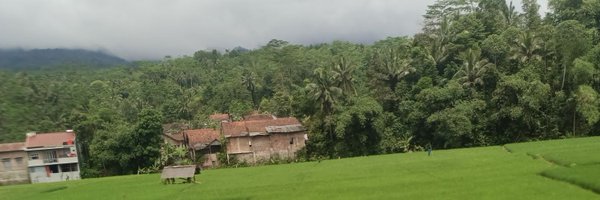 Qomarc31 Profile Banner