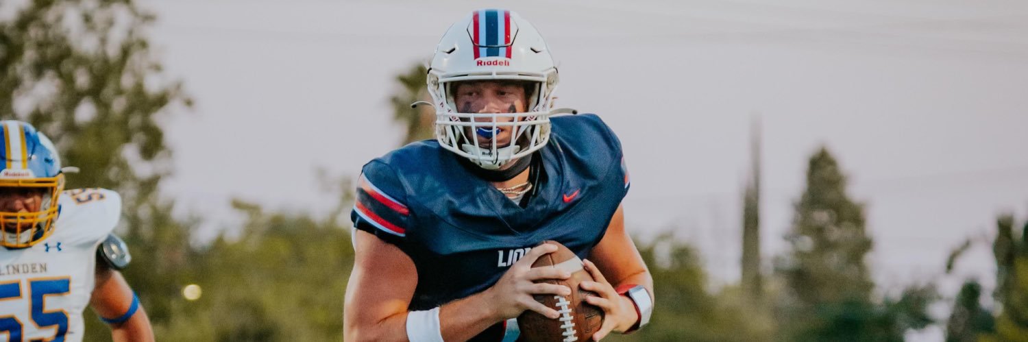 Dallas Munn Juco QB 6’3 220's banner