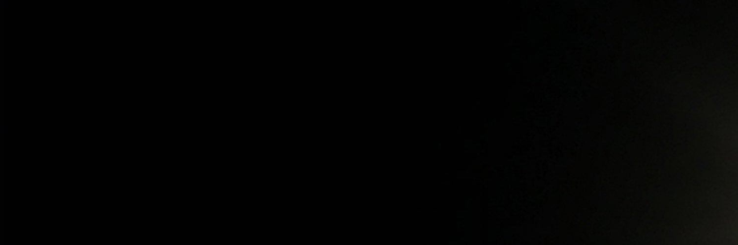 zelikell's profile banner image