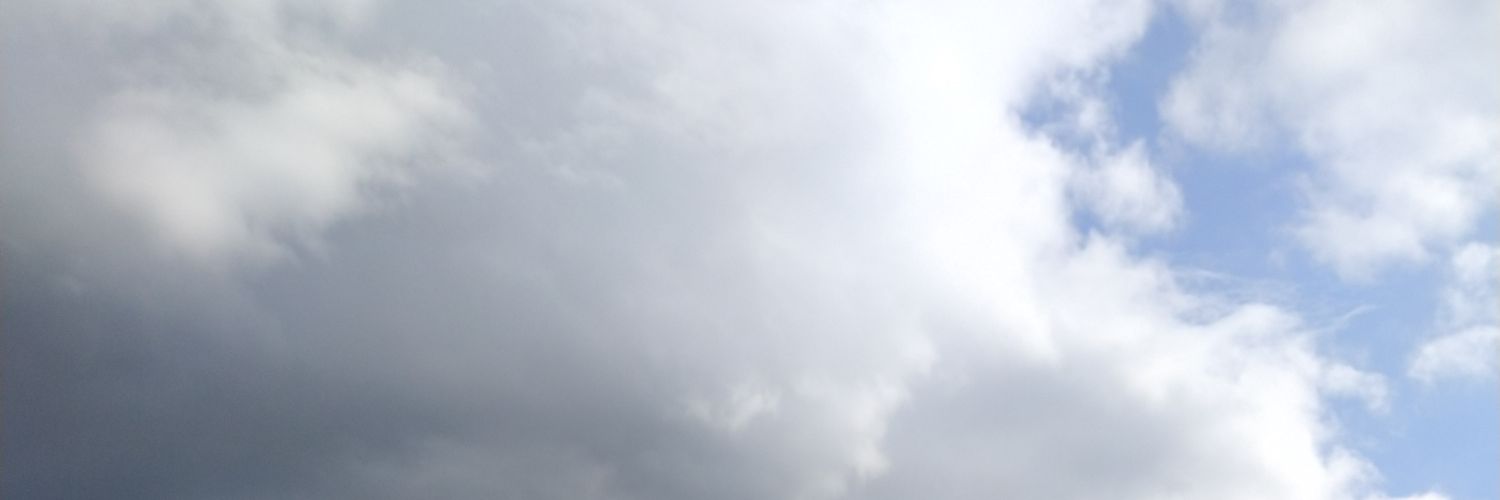 AbrilCastro18's profile banner image