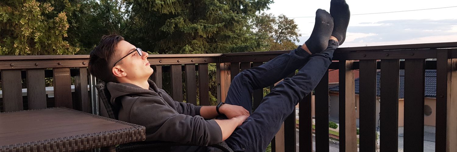 Lutum7's profile banner image