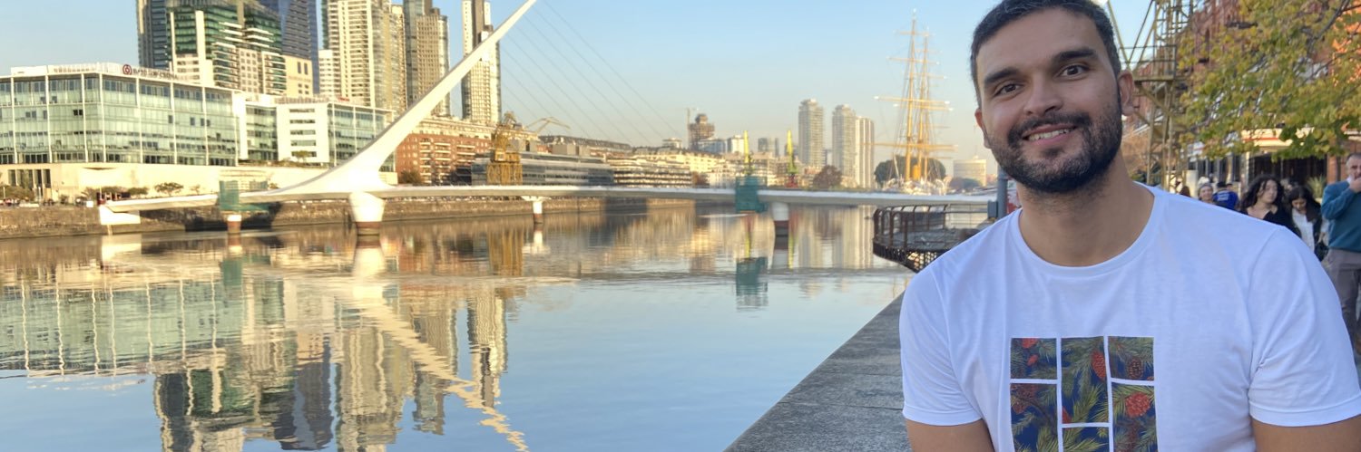 filipux's profile banner image