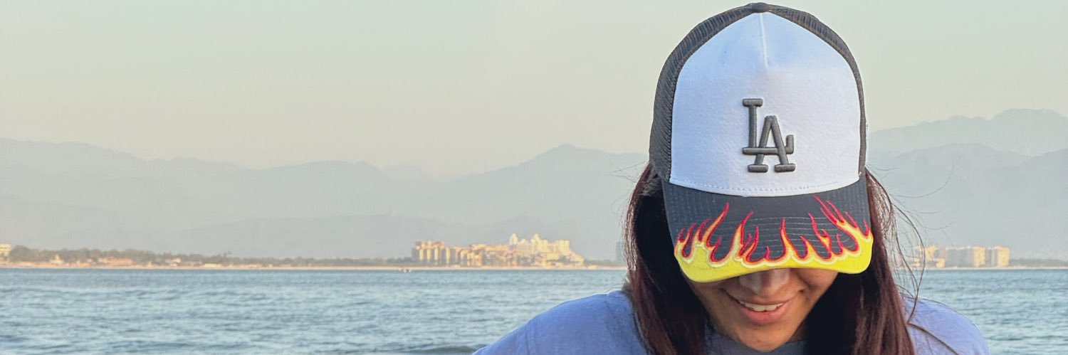 laula1995's profile banner image