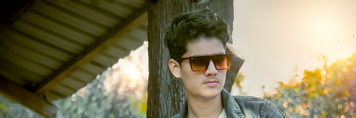 EarningTelugu's profile banner image