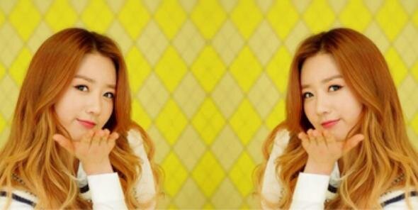 yunsbomi's profile banner image