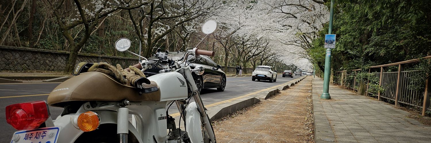 Agnesi Zeno💻🏍V-tuber banner