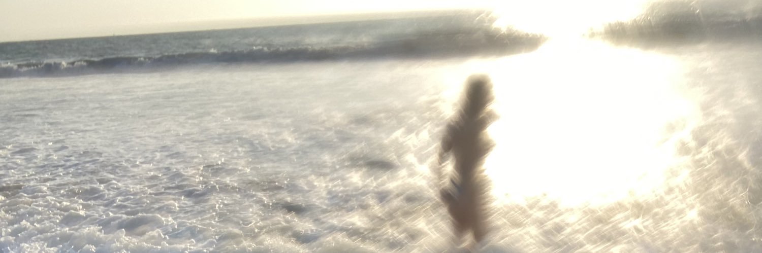 alwchung's profile banner image