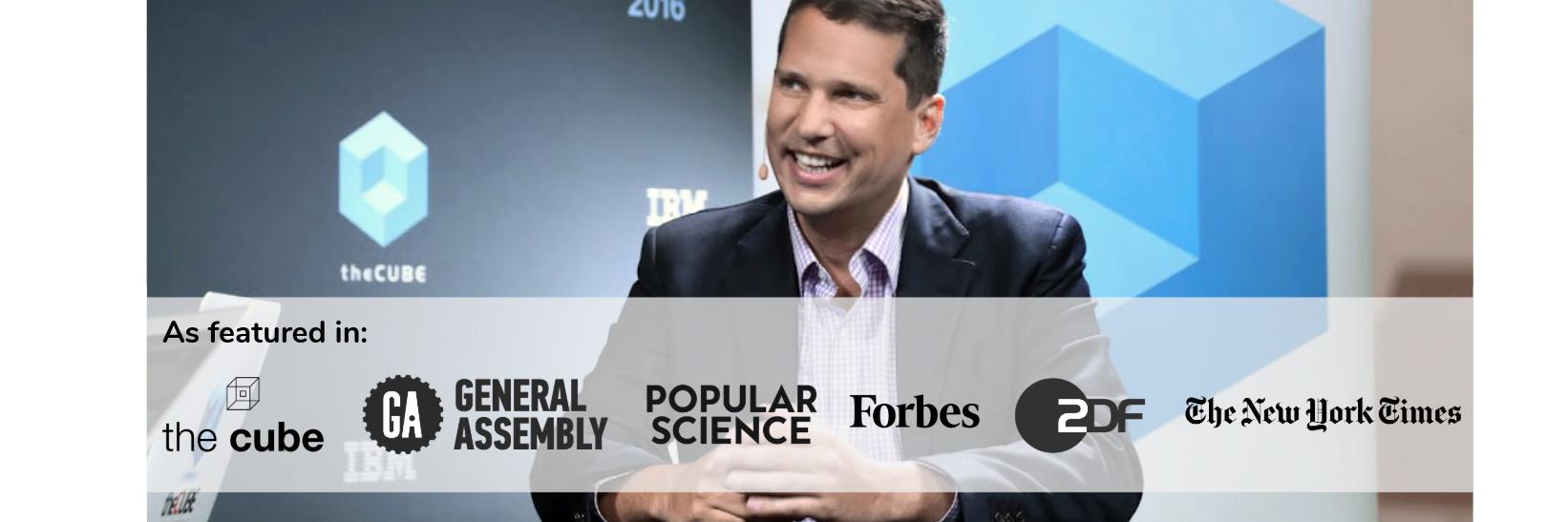 André M. König banner