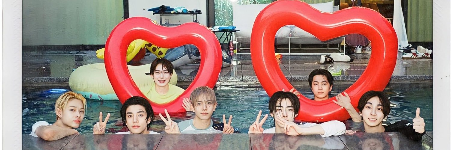 FujoshiIn's profile banner image