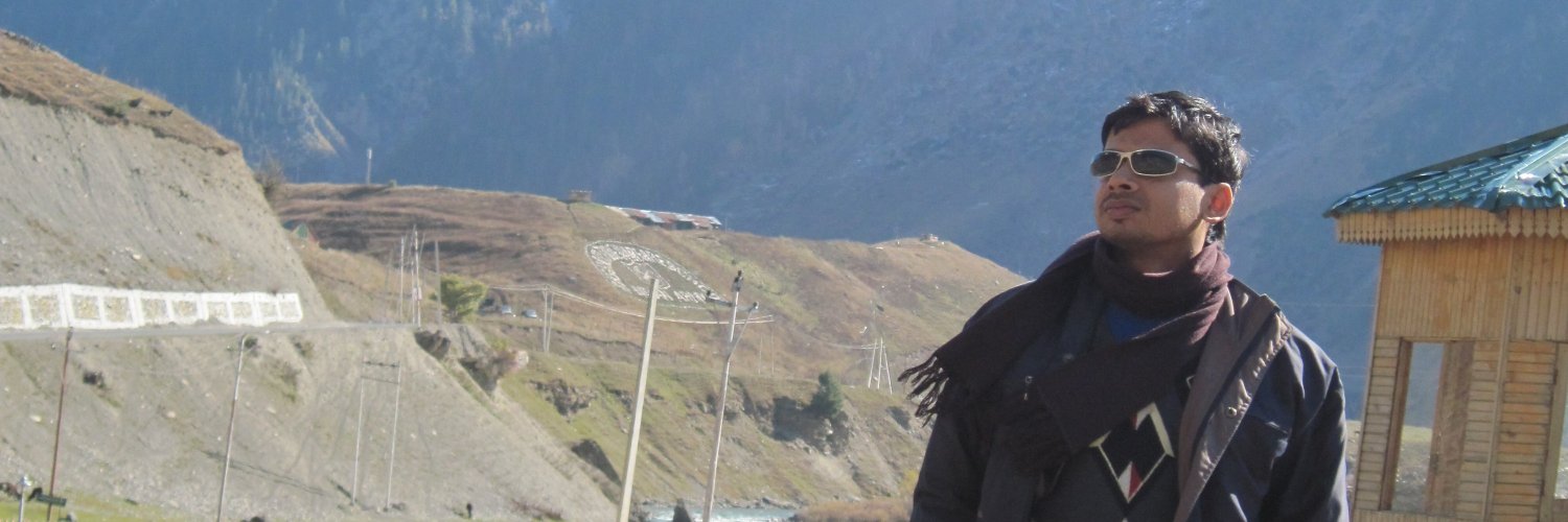 AUM_am's profile banner image