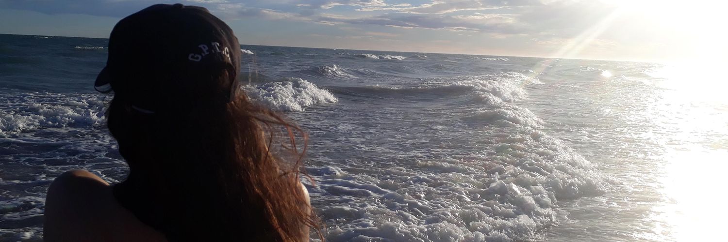 caarlaechave's profile banner image
