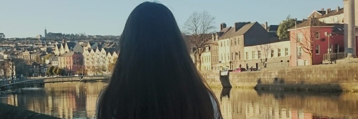 Juliallompart's profile banner image