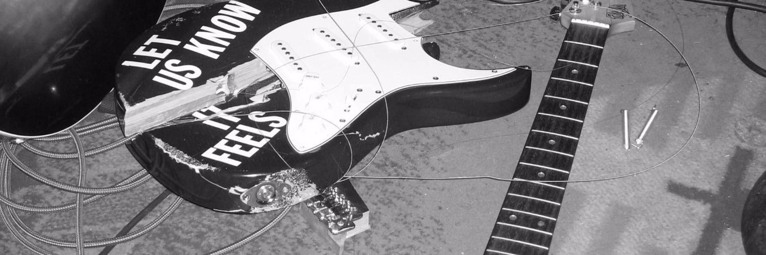 SEPERTI KEMAREN banner