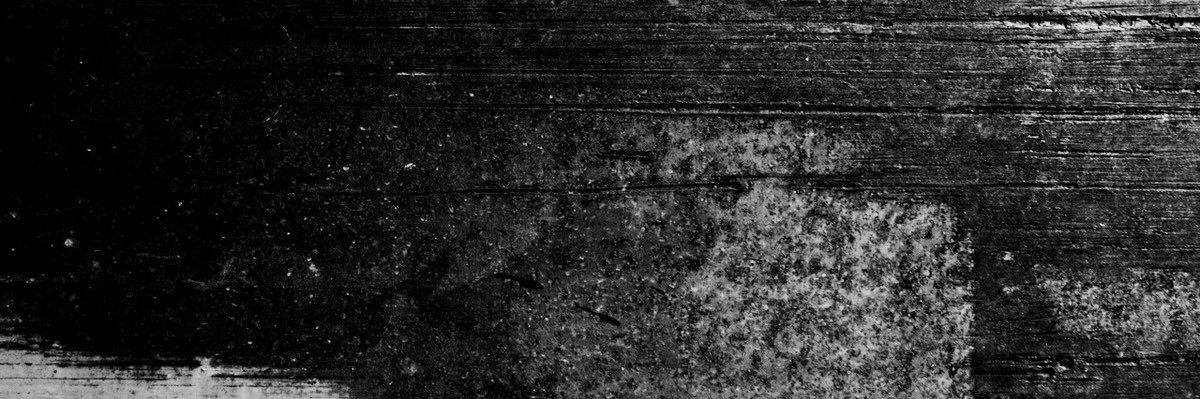 F banner