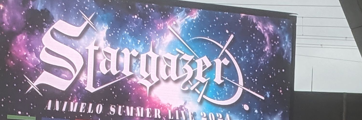 yi1982's profile banner image