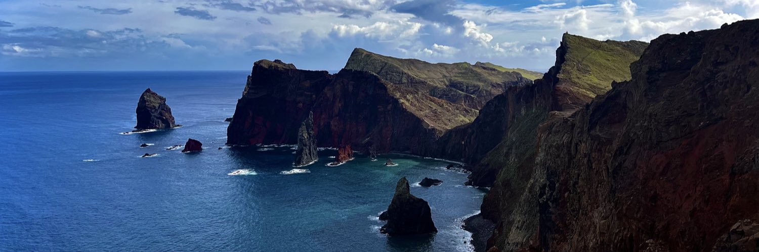 isiLost🍹🪴 banner