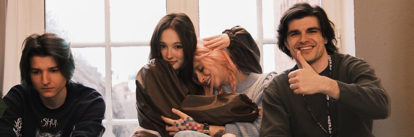 camyazeve's profile banner image