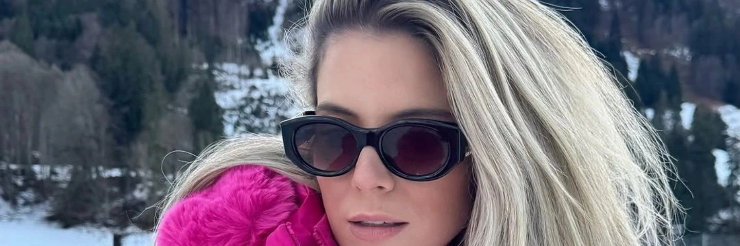 Lisaconsava's profile banner image