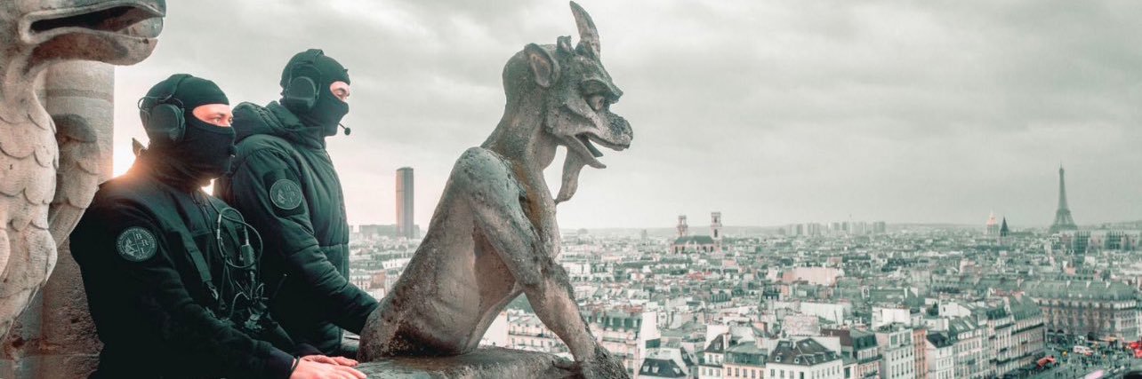 Ghislain de Violet banner