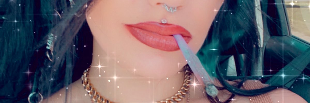 thtgrlwitafctat's profile banner image