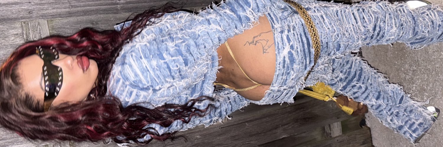 Queen 👑✨ banner