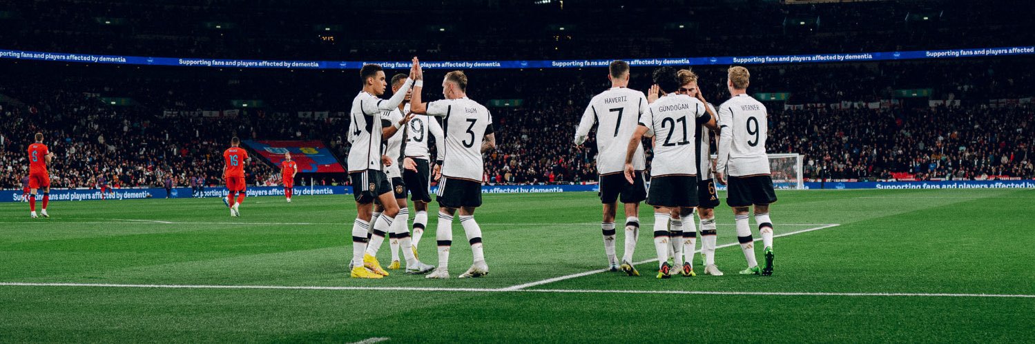 DFB-Team (Pressearbeit und Parodie) banner