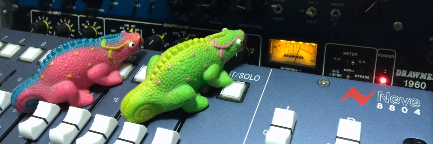Chameleon Label banner