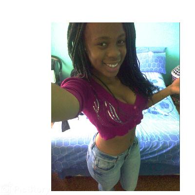 IG: Clemmy_white banner