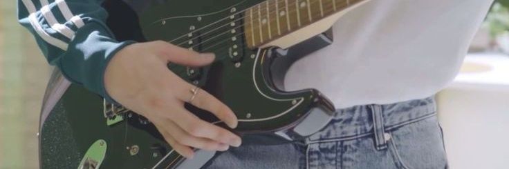 zi. banner