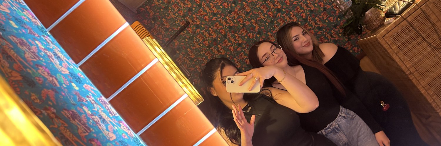 AileenRioss's profile banner image