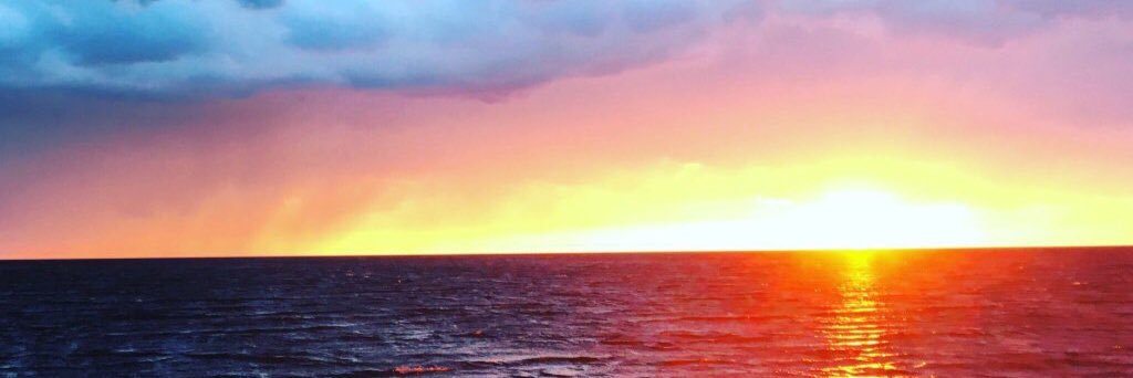 moymoy's profile banner image