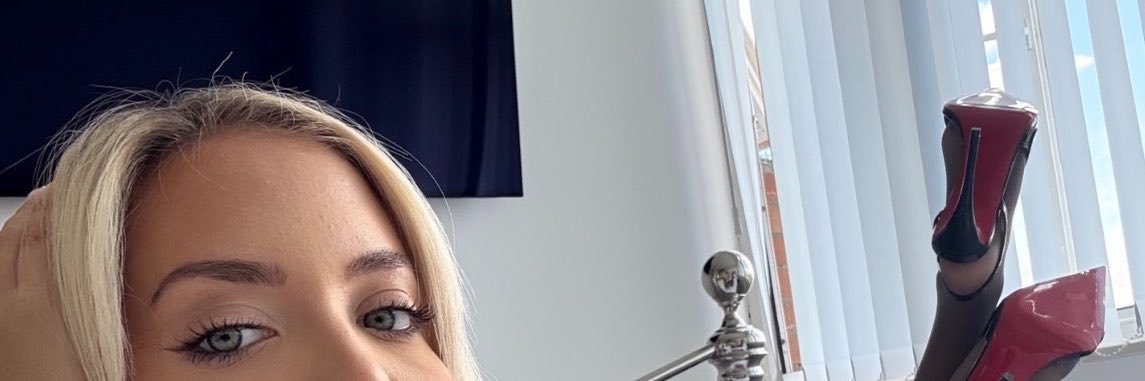 G0DDESSBELLA68's profile banner image