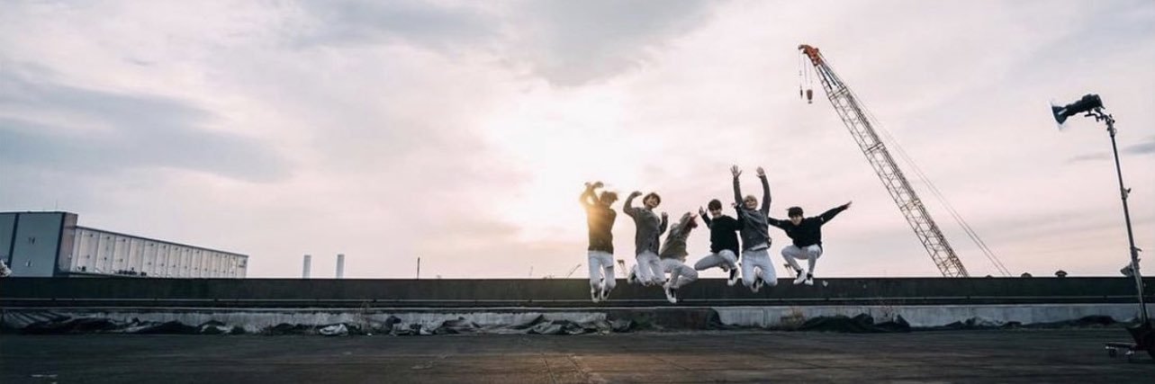 _71900188_'s profile banner image