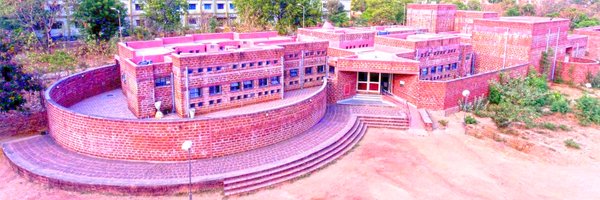 uohcomm Profile Banner