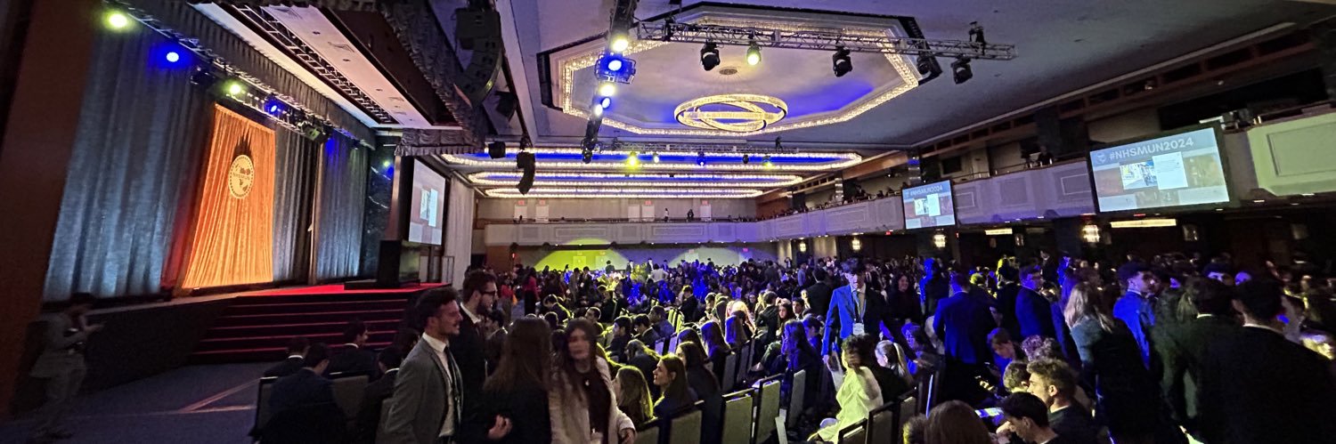 Mentor High Model UN banner