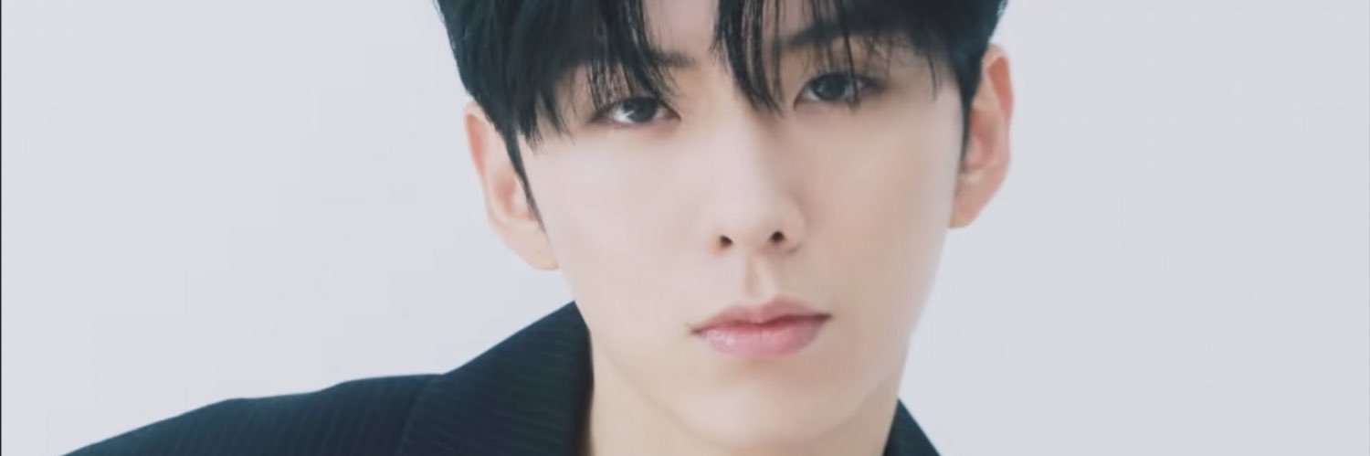 931_122's profile banner image